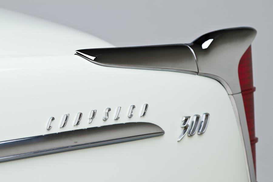 Логотип Chrysler C-300 1955 года  (фото 63 из 98)